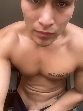 Snapshot of MaxxxSteil chatting on September 2025 03:56:02 PM MaxxxSteil online show from September 2025 03:56:02 PM