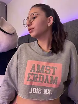 Dirty-Bunnyyy online show from April 2026 03:07:01 AM