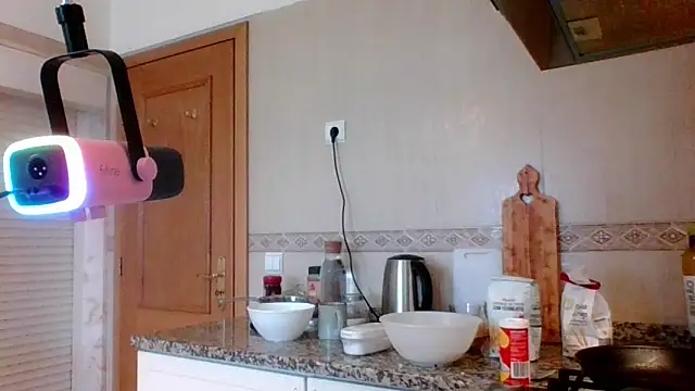 Della Ideal online show from February 2025 10:26:01 AM