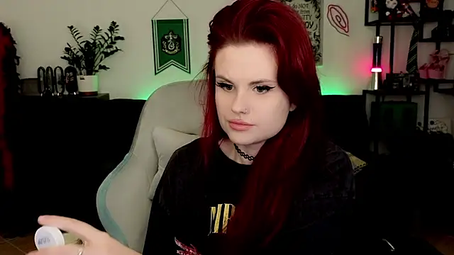 Della Ideal online show from February 2026 06:56:01 PM