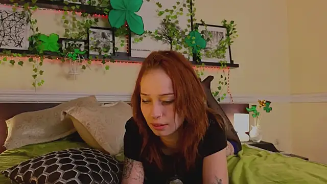 AliceTempt online show from March 2025 04:33:01 PM