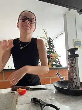 Soy Sara7 online show from December 2025 06:01:02 PM