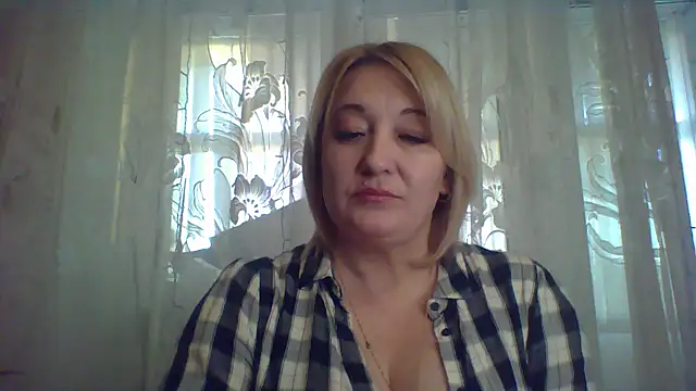 ArielXLoveresss online show from February 2025 03:08:02 PM