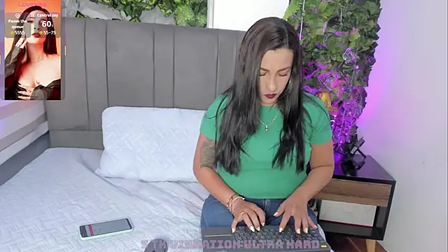 Bella williamss  online show from October 2025 08:17:02 PM