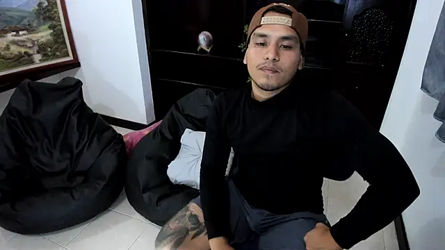 maxflurry  online show from March 2025 03:54:01 AM