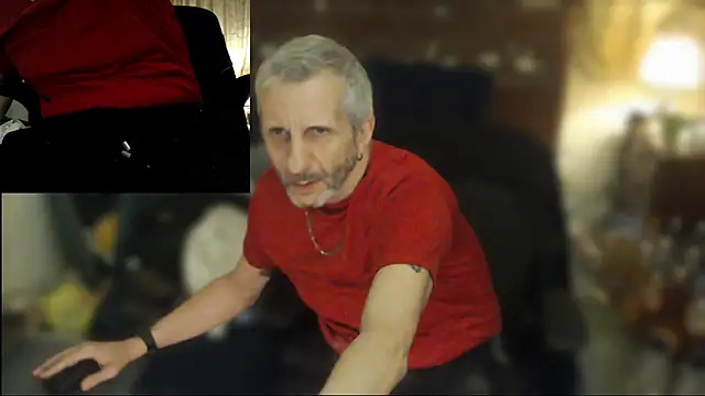 maxdaddy690 online show from June 2026 11:32:02 PM