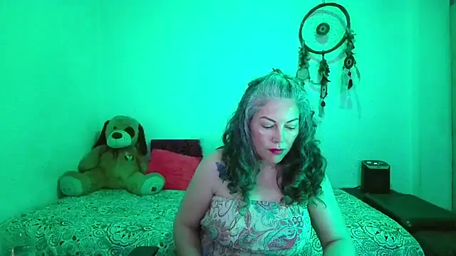 Victoria Lover online show from November 2025 03:54:01 AM