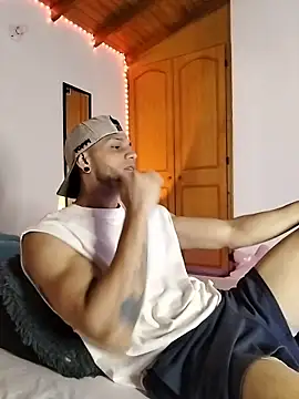 morenosiam online show from December 2025 03:27:02 AM