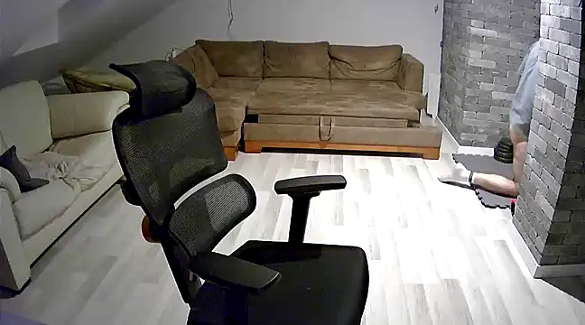 Snapshot of gryzoon chatting on March 2025 12:04:01 AM gryzoon online show from March 2025 12:04:01 AM