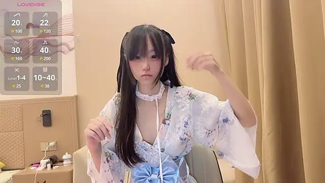 Snapshot of Xiaoxia-Baby chatting on March 2025 09:35:02 AM Xiaoxia-Baby online show from March 2025 09:35:02 AM