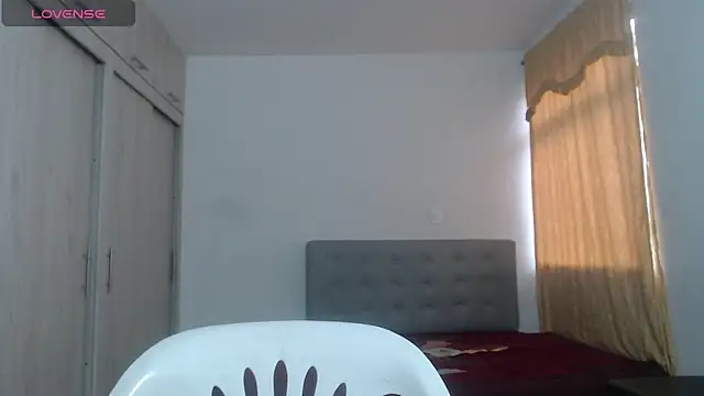 Anthonela Queen online show from September 2025 10:00:01 PM