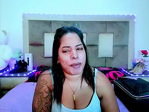 indiantopaz694u online show from June 2026 04:39:02 AM