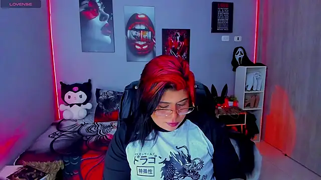 Veronika metal online show from November 2025 06:29:02 PM