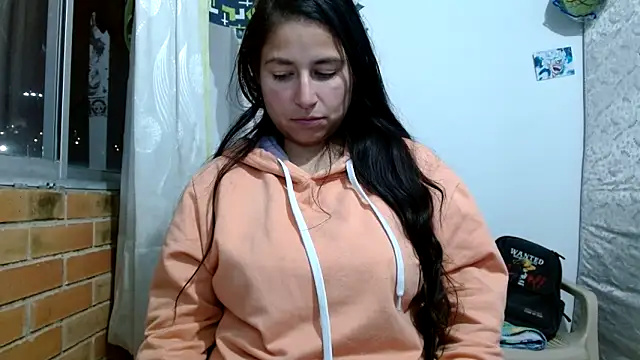 Snapshot of Escarcha-blue chatting on November 2025 11:25:02 PM Escarcha-blue online show from November 2025 11:25:02 PM