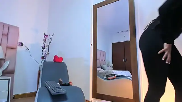 kamii arias online show from March 2026 12:17:02 PM