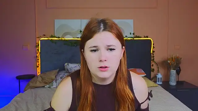 Snapshot of Eva_Starlight chatting on November 2025 04:18:02 AM Eva Starlight online show from November 2025 04:18:02 AM