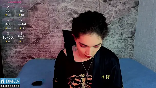 MaeveKuro online show from December 2025 03:22:02 AM