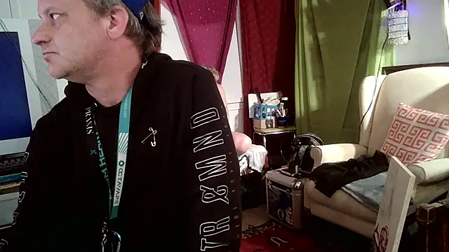 Foxxyhoneypott online show from March 2025 07:09:01 AM