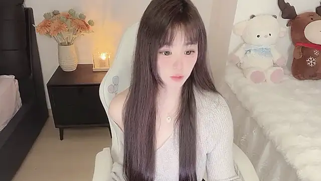 Milla-z online show from September 2025 11:48:01 AM