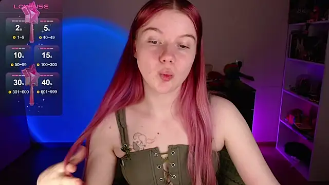 Strawberry juli online show from November 2025 09:07:02 AM