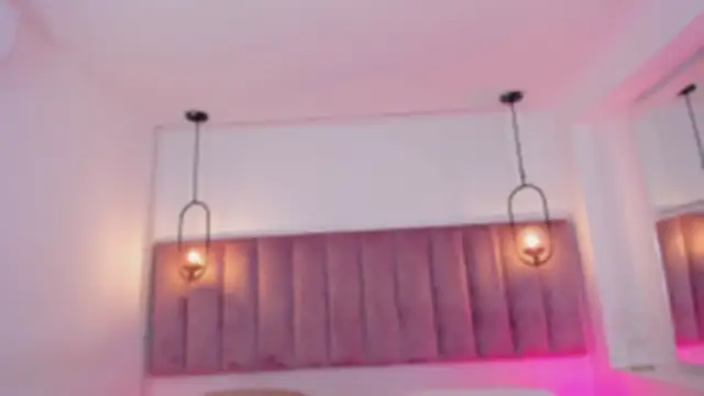 Haily b online show from November 2025 08:00:01 PM