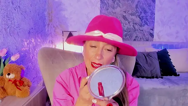 Snapshot of Liannaa_ chatting on October 2025 07:53:01 PM Liannaa online show from October 2025 07:53:01 PM