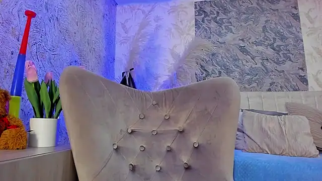 Arianaa collins online show from July 2026 11:47:02 AM