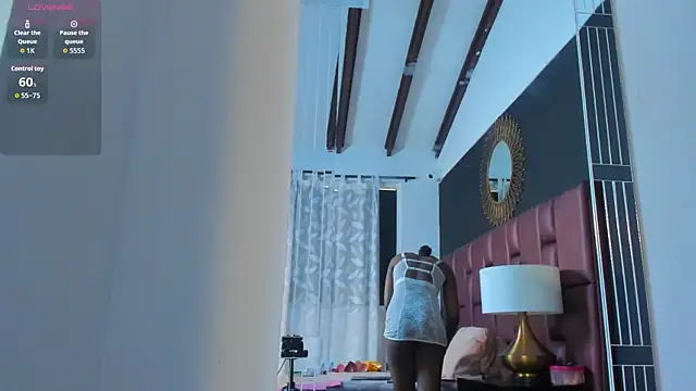 Snapshot of RitaGibsonn chatting on October 2025 07:36:02 PM RitaGibsonn online show from October 2025 07:36:02 PM