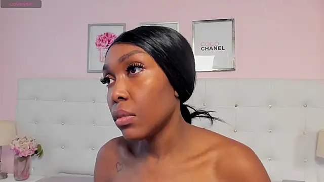 Snapshot of RitaGibsonn chatting on November 2025 07:34:02 PM RitaGibsonn online show from November 2025 07:34:02 PM