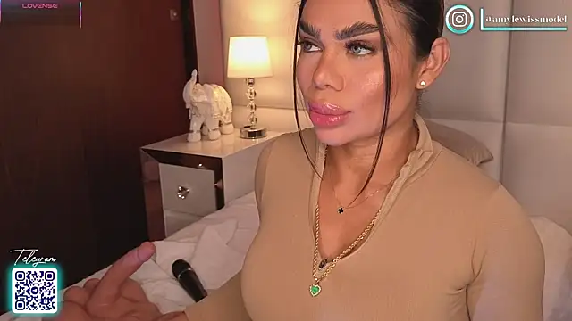 Snapshot of Amylewisq chatting on September 2025 10:53:02 PM Amylewisq online show from September 2025 10:53:02 PM