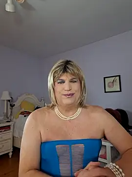 Snapshot of Victoriatv1 chatting on October 2025 10:43:02 PM Victoriatv1 online show from October 2025 10:43:02 PM