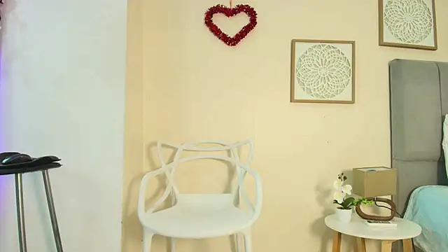 mary cute9 online show from March 2026 12:11:01 PM