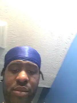 Blac bunny online show from December 2025 01:39:01 PM