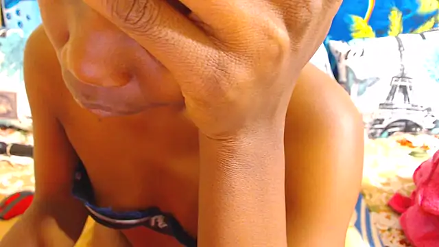 Snapshot of ChocolateClit chatting on October 2025 05:30:01 AM ChocolateClit online show from October 2025 05:30:01 AM