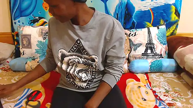 Snapshot of ChocolateClit chatting on October 2025 04:39:01 PM ChocolateClit online show from October 2025 04:39:01 PM