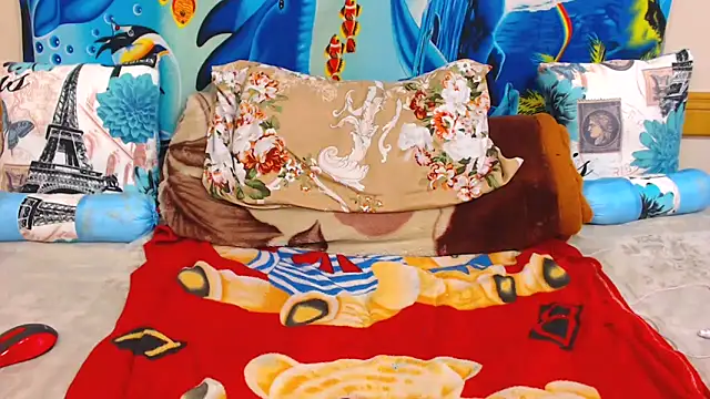 Snapshot of ChocolateClit chatting on November 2025 08:43:02 PM ChocolateClit online show from November 2025 08:43:02 PM