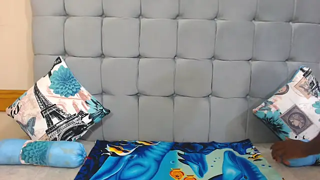 Snapshot of ChocolateClit chatting on November 2025 04:28:02 PM ChocolateClit online show from November 2025 04:28:02 PM