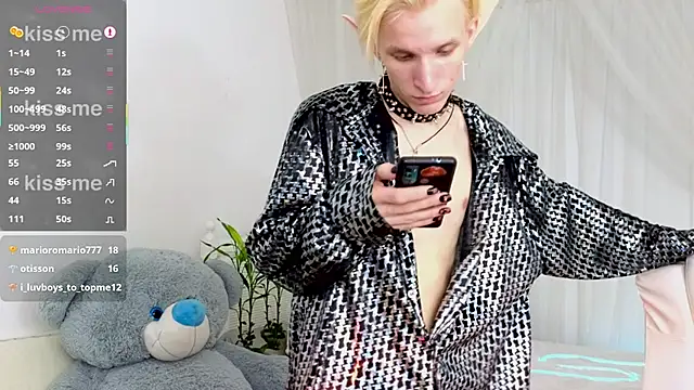 Snapshot of Limon_chik chatting on March 2025 10:42:01 PM Limon chik online show from March 2025 10:42:01 PM