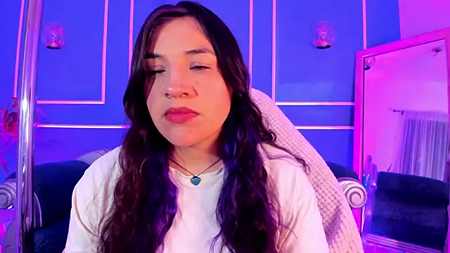 TaraTaylorr online show from December 2025 02:08:02 AM