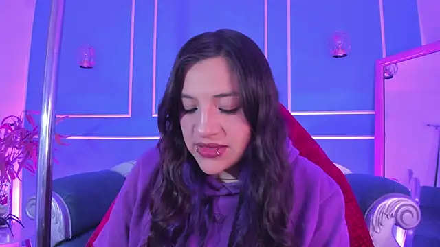 TaraTaylorr online show from January 2026 02:37:01 AM