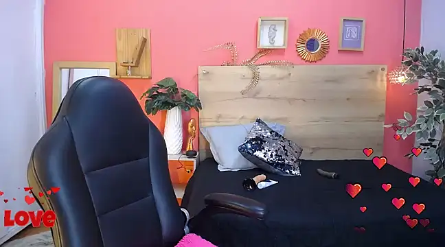 yessila parker online show from March 2025 05:48:02 AM