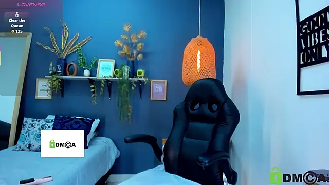 yessila parker online show from November 2025 02:45:02 AM