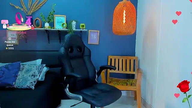 yessila parker online show from February 2026 10:00:01 AM