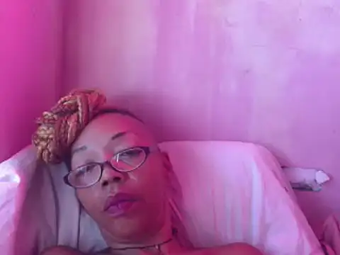 Ladyzee25 online show from June 2026 11:45:02 AM