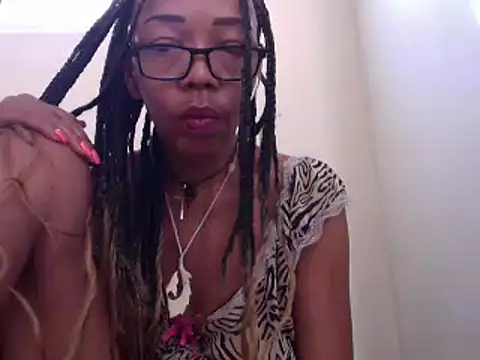 Ladyzee25 online show from July 2026 11:34:01 AM