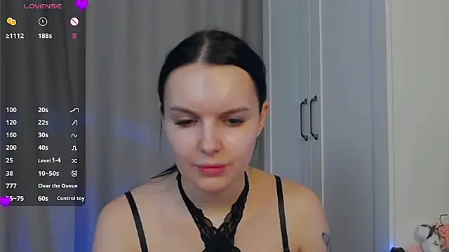 Miss Vic online show from March 2025 06:05:02 PM