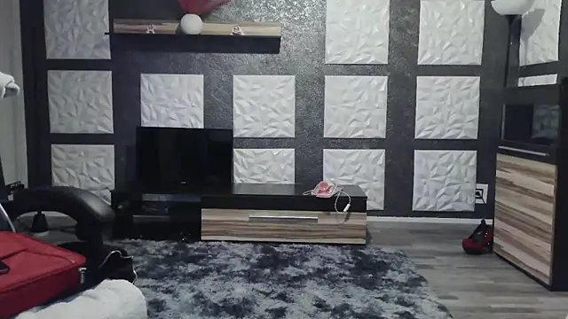 Snapshot of SweetSeraphine chatting on November 2025 07:03:01 AM SweetSeraphine online show from November 2025 07:03:01 AM