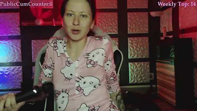 Snapshot of SweetSeraphine chatting on December 2025 07:05:01 AM SweetSeraphine online show from December 2025 07:05:01 AM