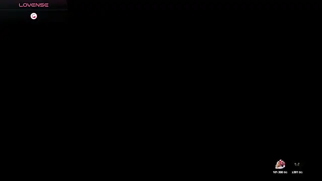 CarolinneFiotti online show from December 2025 05:07:02 PM