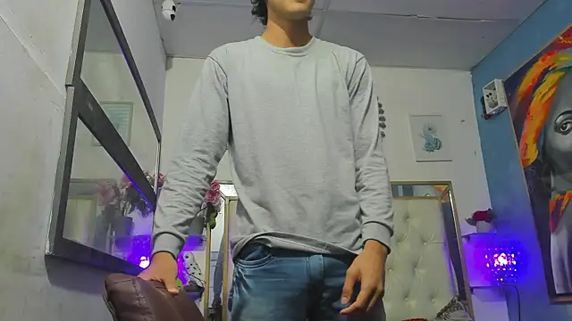 heiker  online show from March 2025 05:43:02 AM